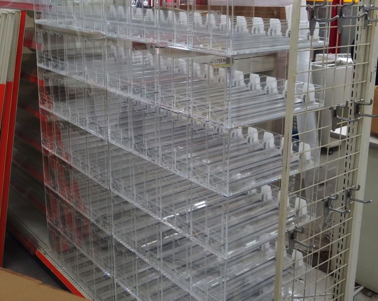 タバコ陳列什器 | 化粧品、アパレルなどの店舗、什器のデザインや設計