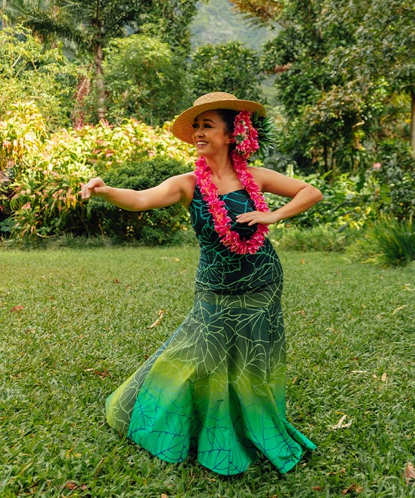 マウナロア【Maunaloa】|フラダンス衣装の専門店|ベアトップドレス