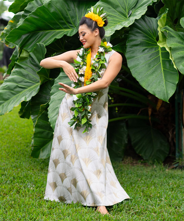 マウナロア【Maunaloa】|フラダンス衣装の専門店|チューブローズ