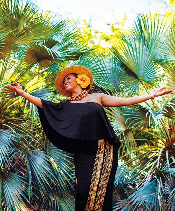 マウナロア【Maunaloa】|フラダンス衣装の専門店|タパ ケープ＆タイト