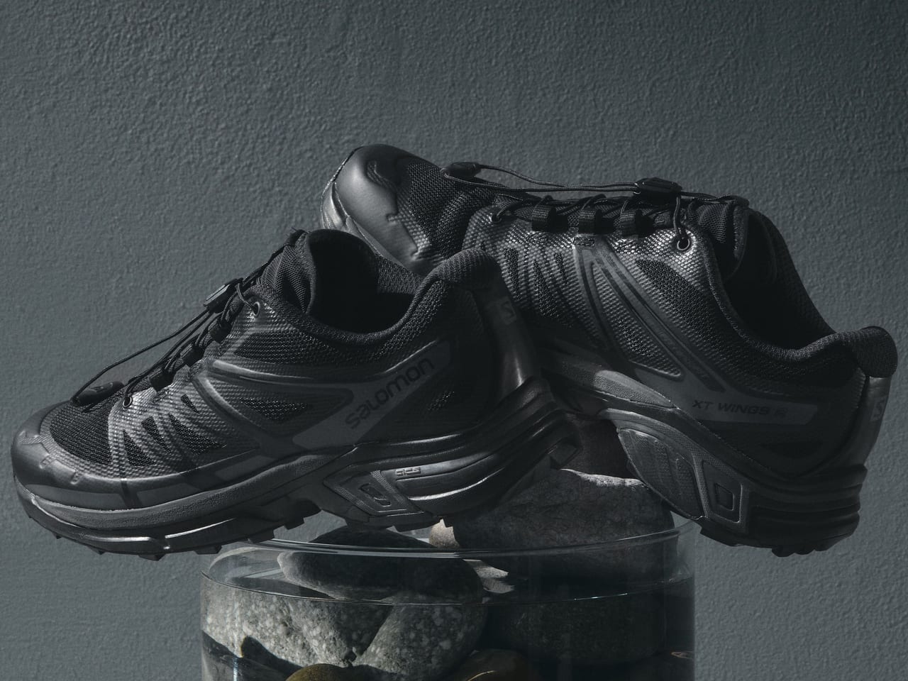 定番色なのにほかでは手に入らない！ 「サロモン」の “XT-WINGS 2”の