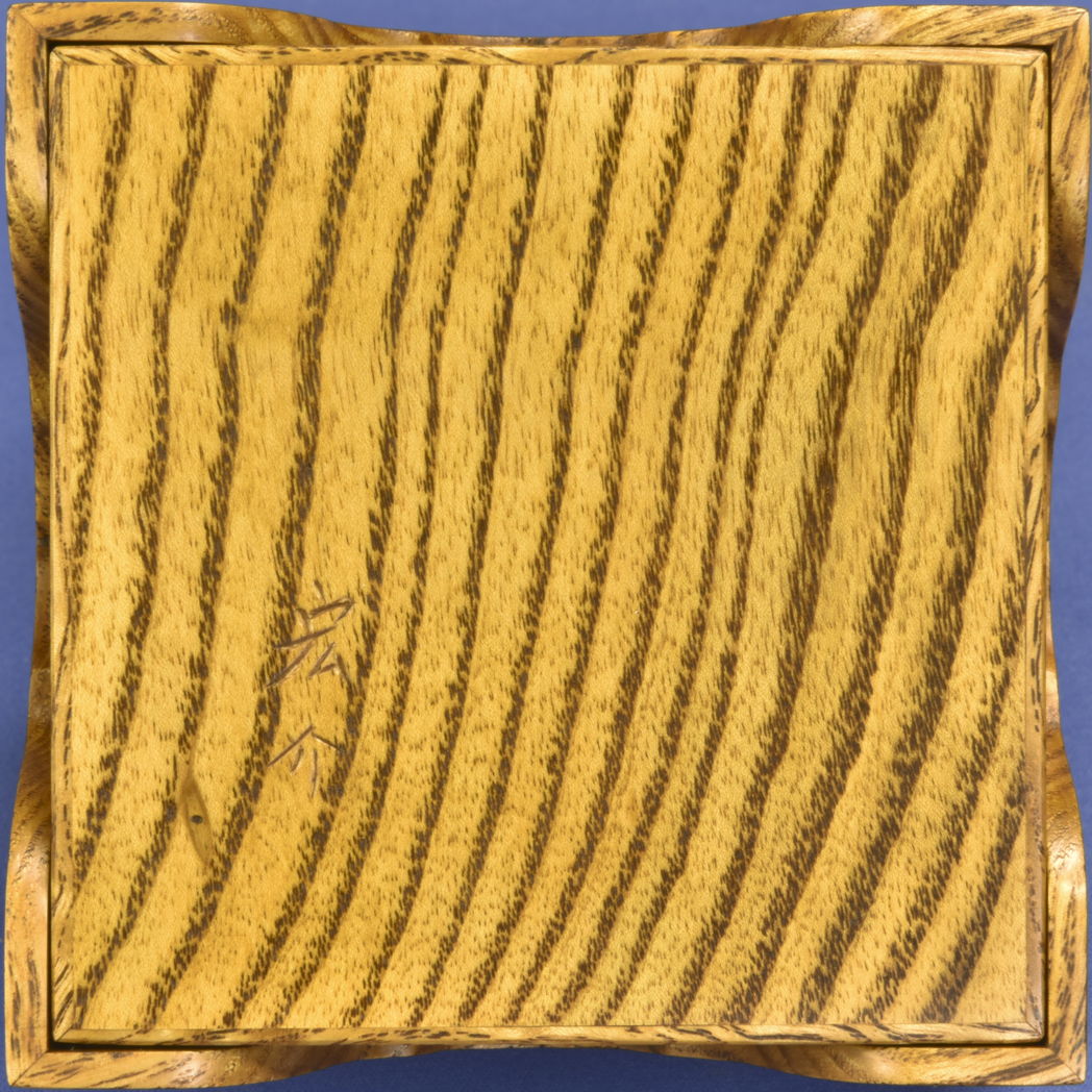 駒箱 タモ杢 摺漆