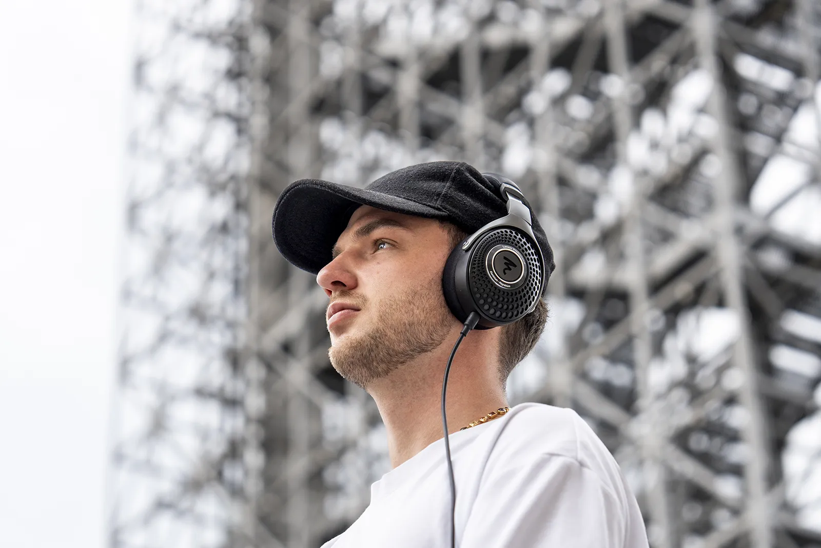 Lensys Professional – Media Integration, Inc.