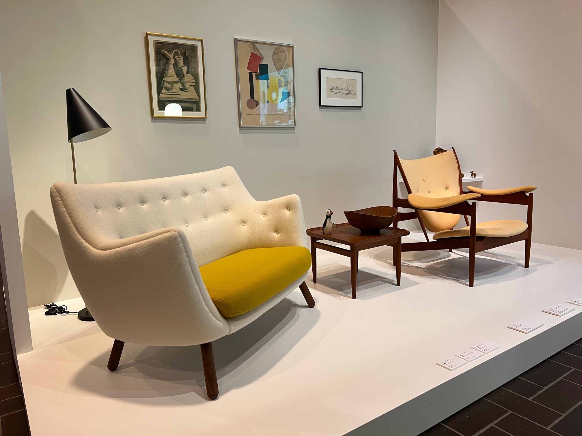 北欧デザインの巨匠 ― 東京都美術館で「フィン・ユールとデンマークの