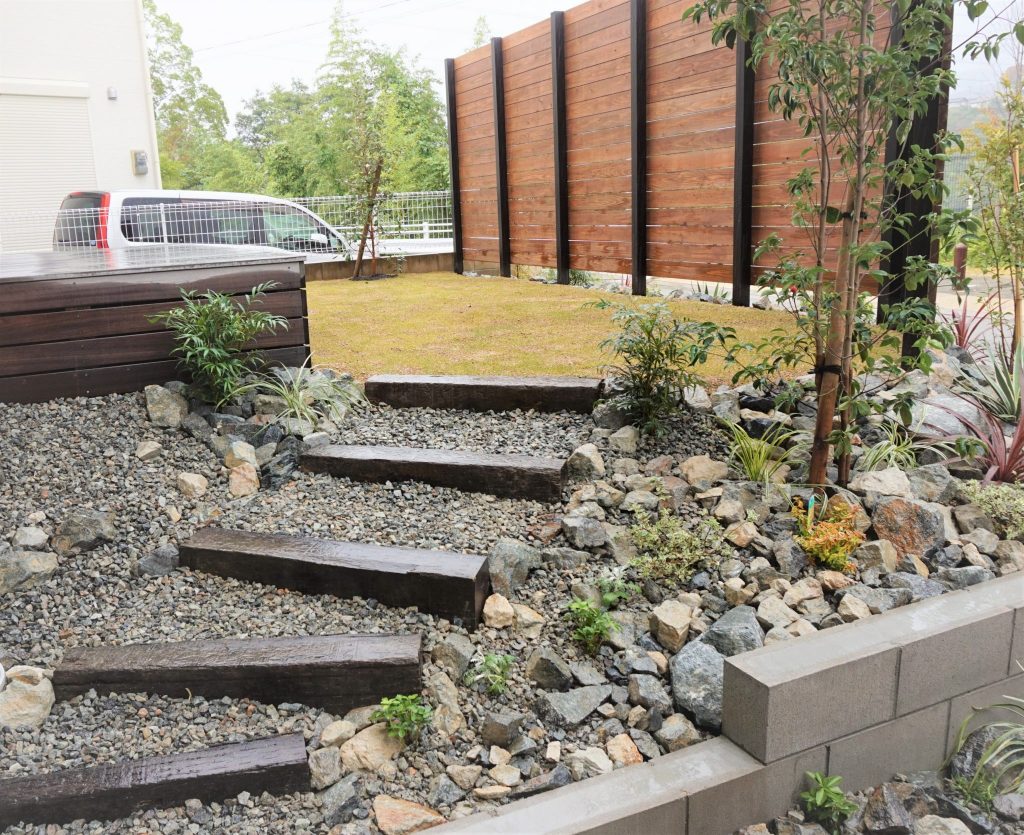 ドライガーデン+ロックガーデン – nakashouの庭