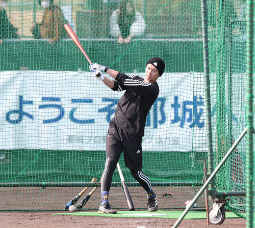 ソフトバンク】周東佑京「走れても打てないと試合に出られない」バット