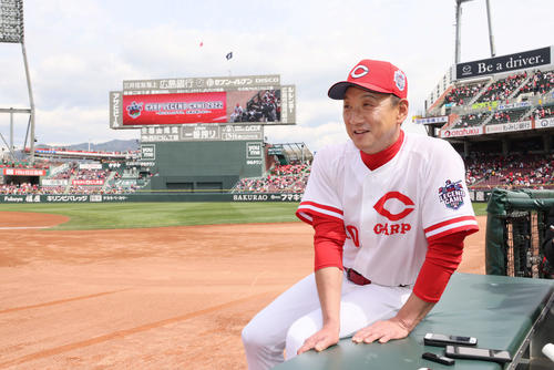 広島OB戦に金本知憲氏「新人のワクワク感を思い出します」20年ぶり