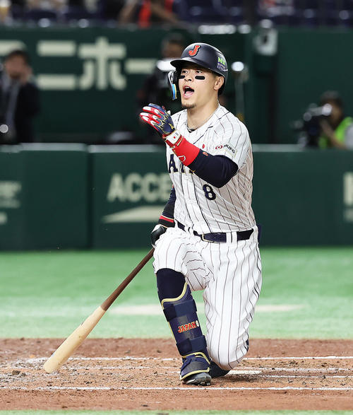 アジアCS】佐藤輝明が好守連発でもり立てる「サトテルの守備まじで最高