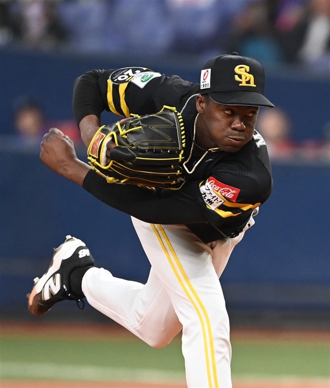 ソフトバンクホークスのモイネロ、開幕2連勝 要所を締めて5回無失点