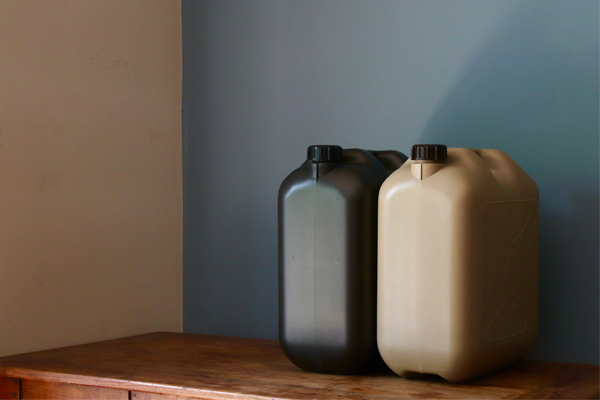 灯油タンク The Genie Tank (ジィニータンク) 18L | TOKILABOトキラボ