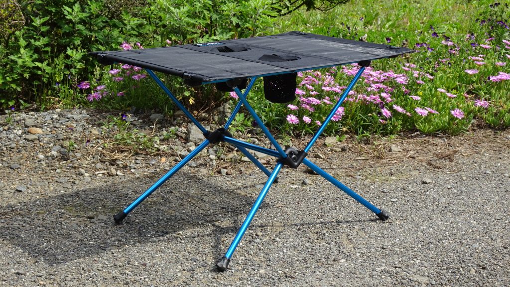 ドリンクホルダーに感動?]Helinoxテーブルワンの使い方・使い勝手紹介