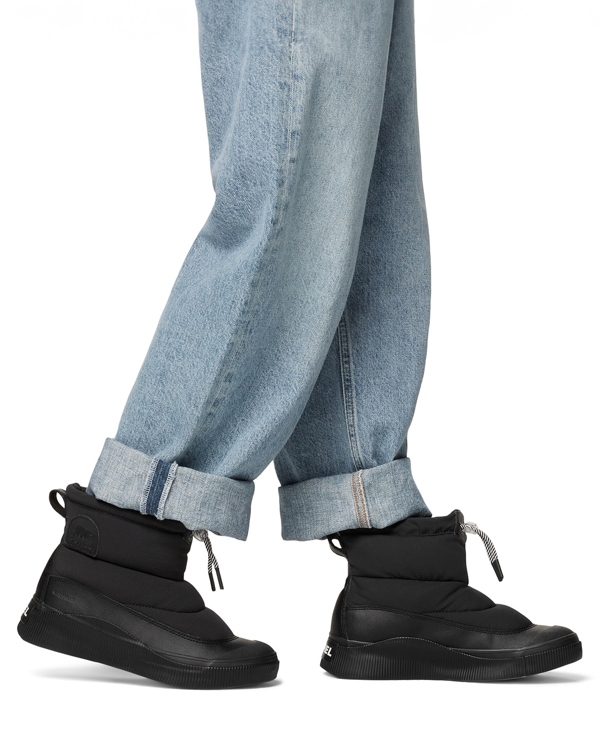 アウトアンドアバウト4 パフィーウォータープルーフ(22.5 Black Chalk