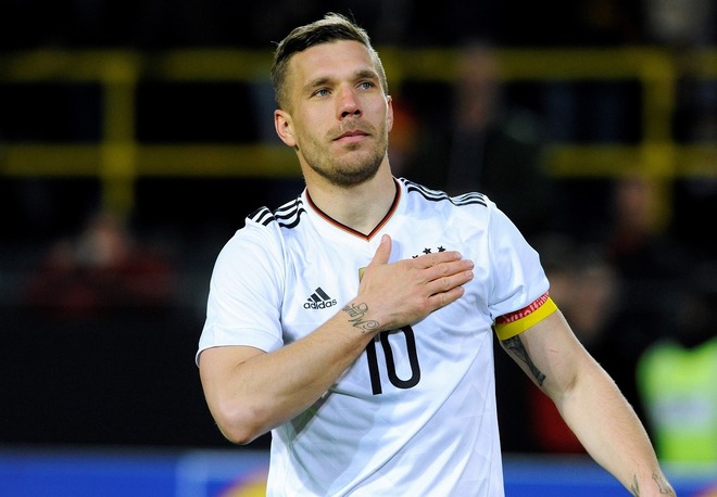 日本の息子よ楽しんでくれ」元ドイツ代表FWポドルスキが日本人MFに