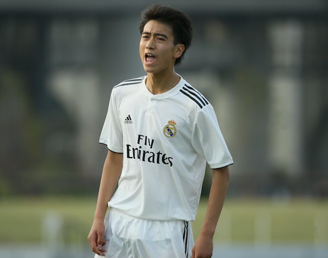 モドリッチの後継者になれる」“ピピ”中井卓大の最新試合に現地注目