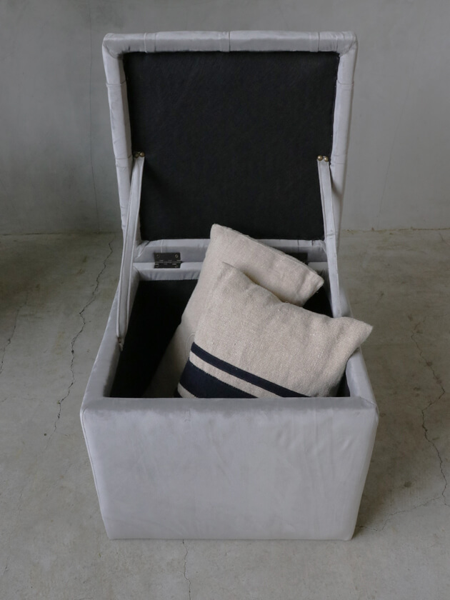 Classicストレージスツールライトグレーベルベット- サラグレース-