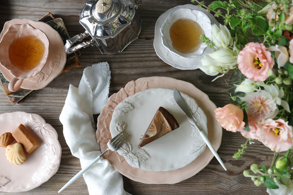 Virginia Casa ROMANTICAディナープレート30x26cm ピンク