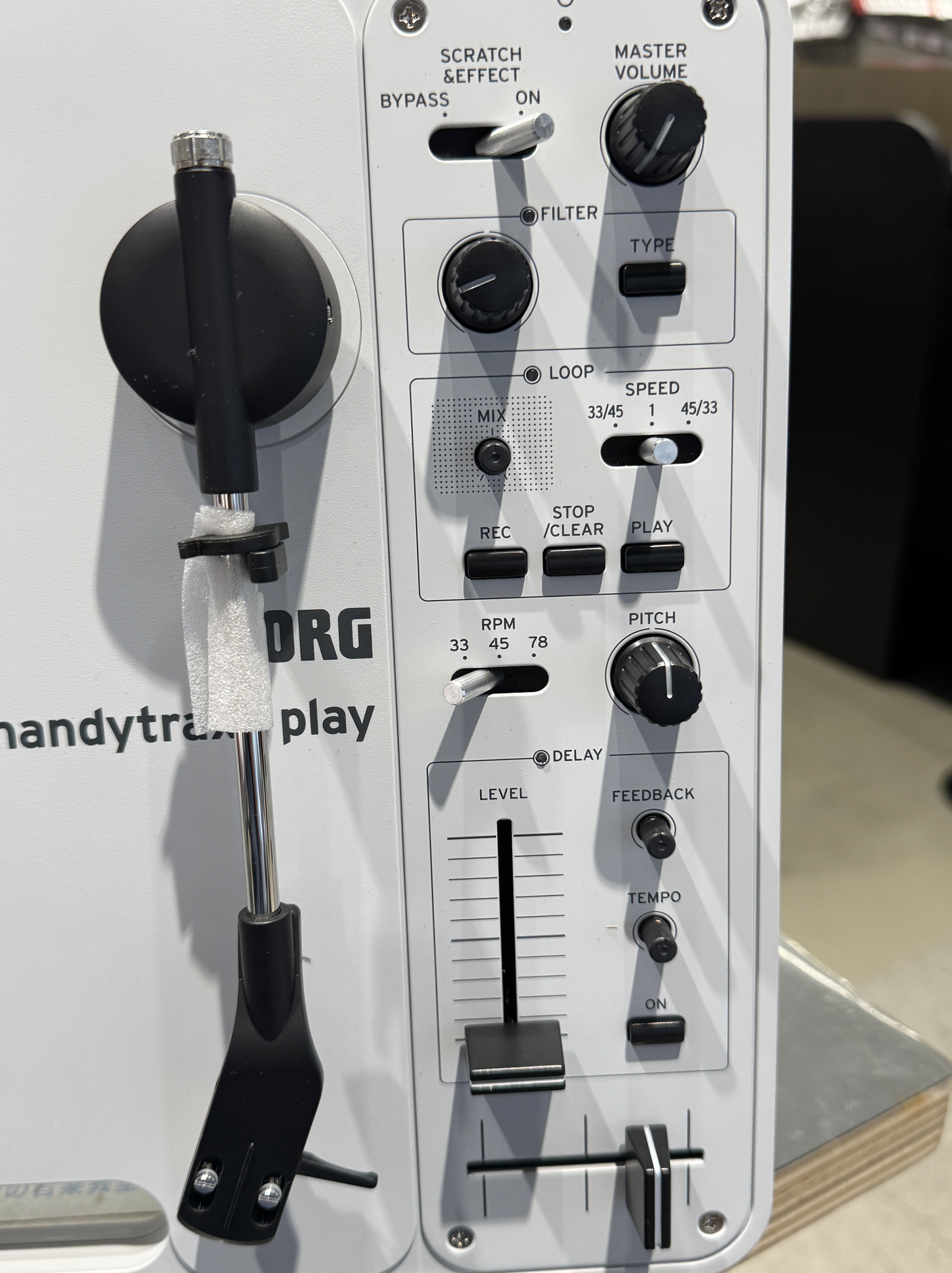 KORG handytraxx play 入荷＆展示開始！「音で遊ぶ」楽しさを凝縮した