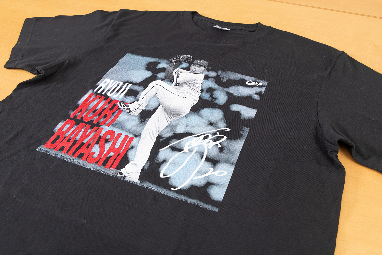 正面グッズショップ壁面リニューアル・栗林壁面Tシャツ発売のお知らせ