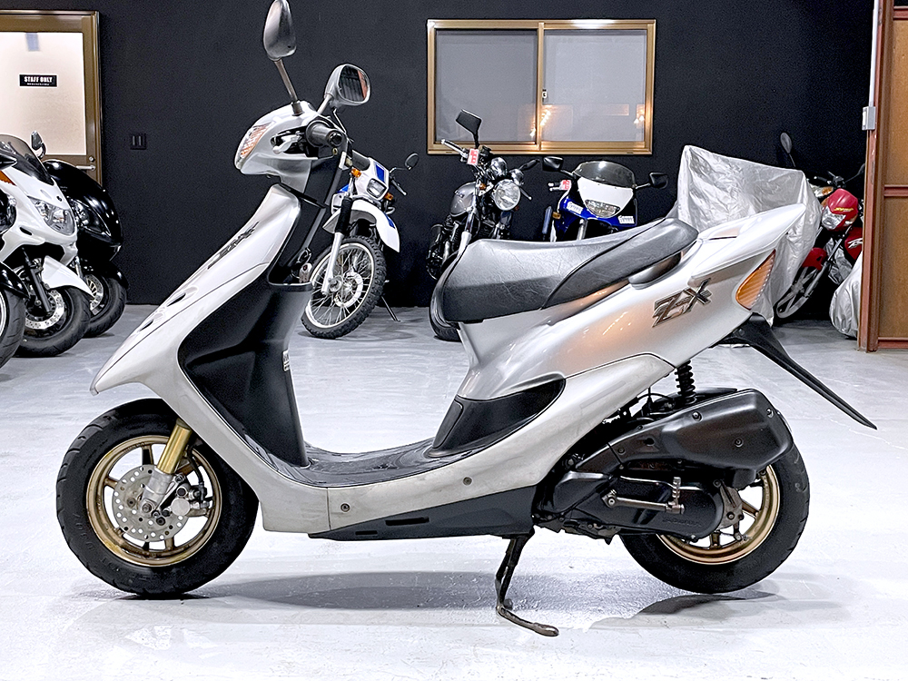 中古バイク HONDA Dio ZX｜AF35 – 京都のバイクショップSPEC-M