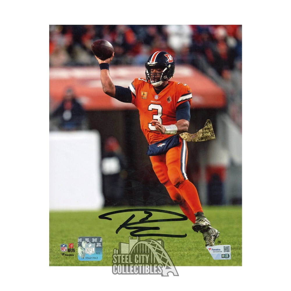 Russell Wilson Autographed Denver 8x10 Football Photo - Fanatics