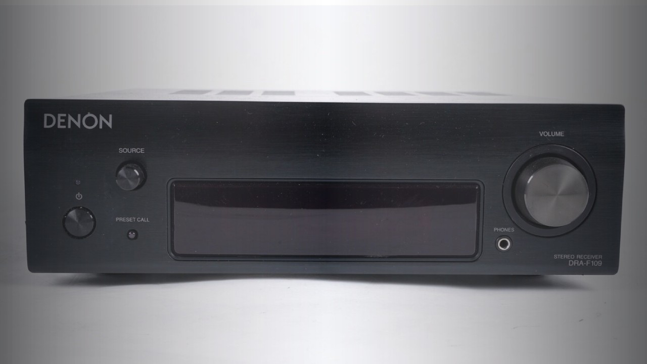 Denon DRA-F109: Stereo receiver boasting a wide range of functions