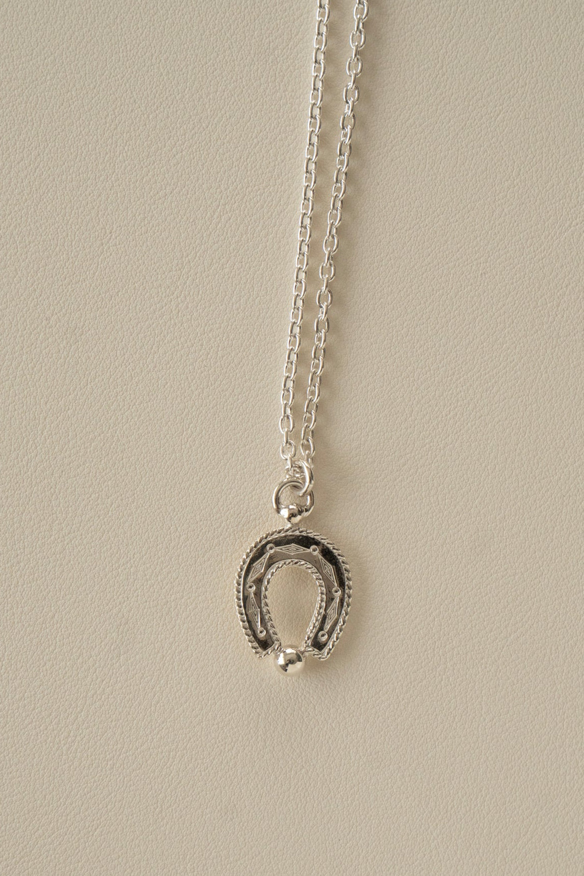 WAKAN SILVER SMITH ワカンシルバースミス Spirit Horse shoe Necklace