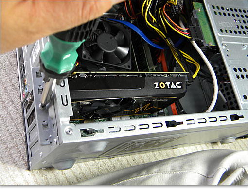 パソ兄さん/Inspiron 580で高度な3Dゲームが遊べる仕様にカスタマイズ