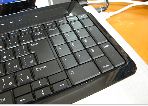 パソ兄さんStudio 17レビュー/名門JBL製スピーカー内蔵！大画面17.3