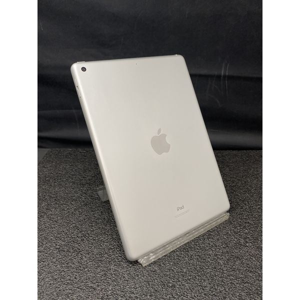 APPLE 〔中古〕iPad 第9世代 64GB シルバー MK2L3J／A Wi-Fi（中古1