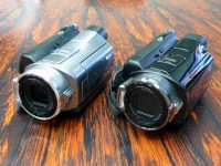 ソニー、小型・大容量化を実現したAVCHD対応HDDビデオカメラ「HDR-SR8