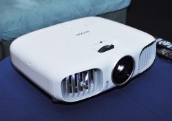 ワイヤレス対応で驚きの“使いやすさ”を実現 ー エプソンの