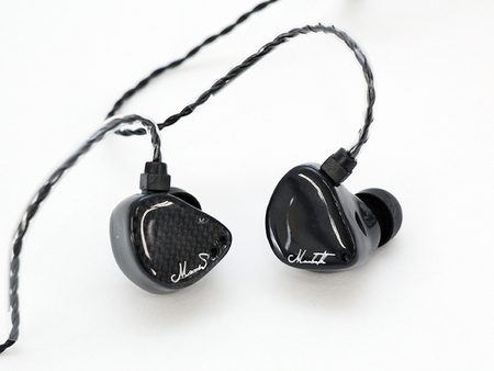 Unique Melody最新イヤホン「MAVIS」「MACBETH」の進化を、開発者