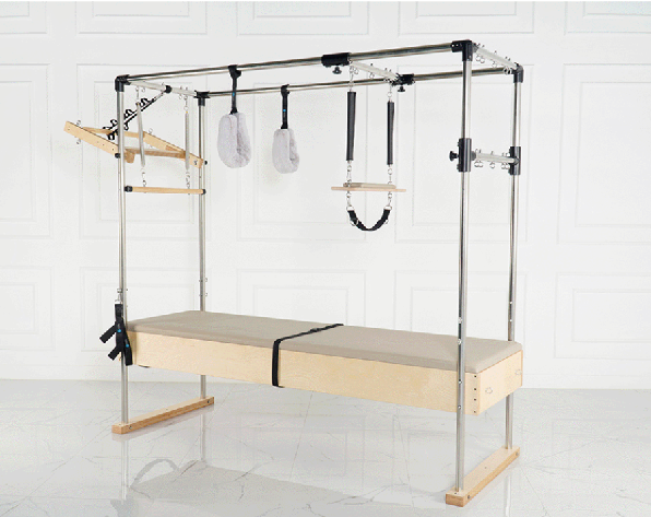 ピラティスマシン「キャデラック（タワー）」の特徴や効果を紹介！