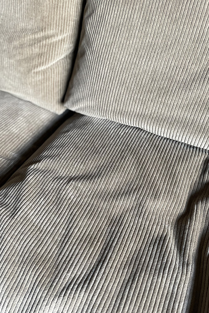 20数年越しで、念願のtruck furniture「FK SOFA」のある暮らし | 編集