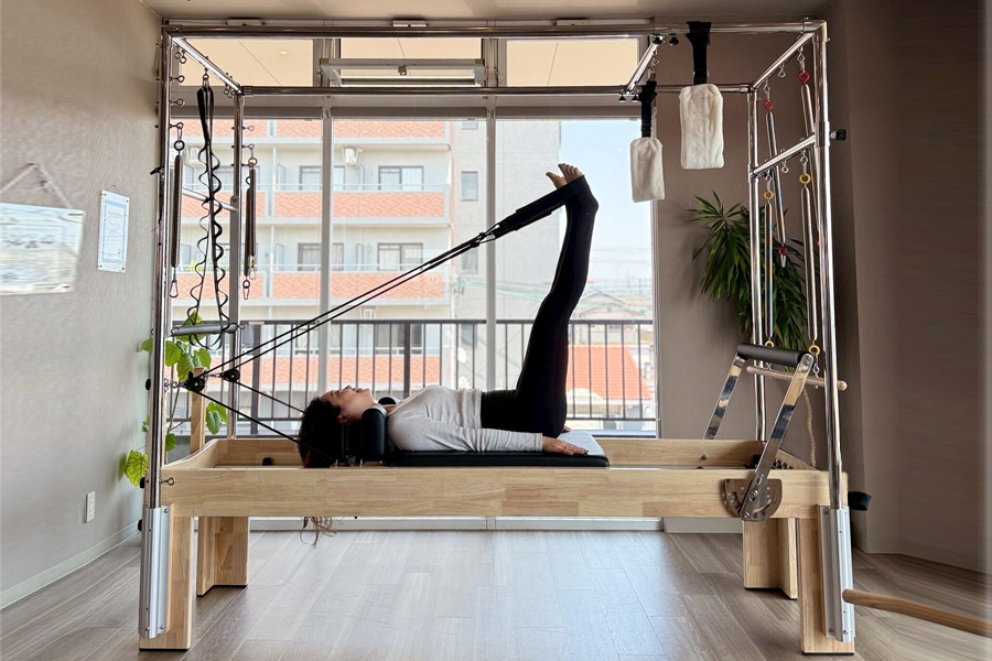 キャフォーマー | キャデラック リフォーマー ピラティス ヨガ