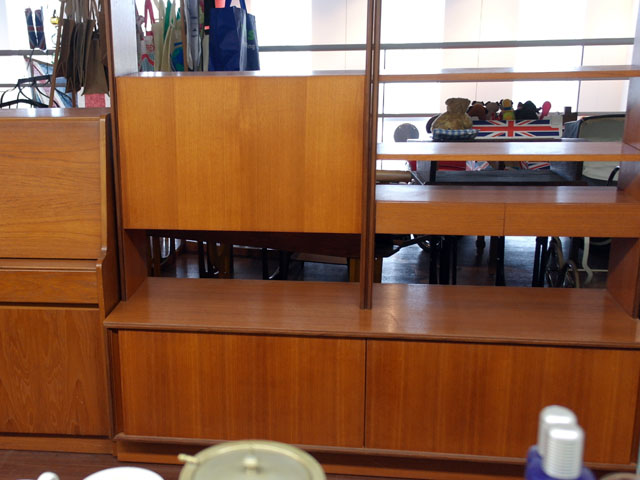 ミッドセンチュリー キャビネット(大）