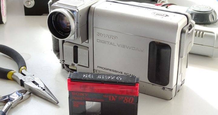 シャープデジタルビューカム VL-FD1 からのテープ取り出し | ダビング