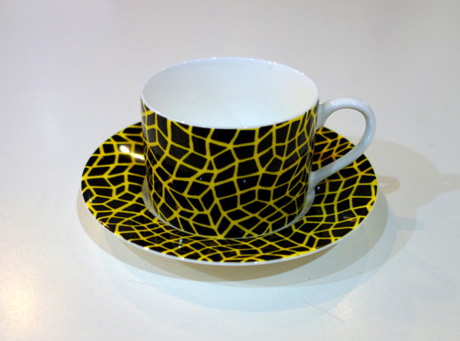 Infinity Nets (カップ・ソーサー)Infinity Nets (cup, saucer)|草間