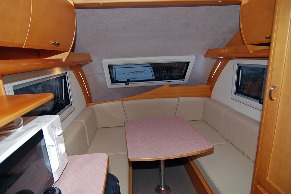 MIMIe 310 トレーラー | キャンピングカー | カスタムキャンピングカー