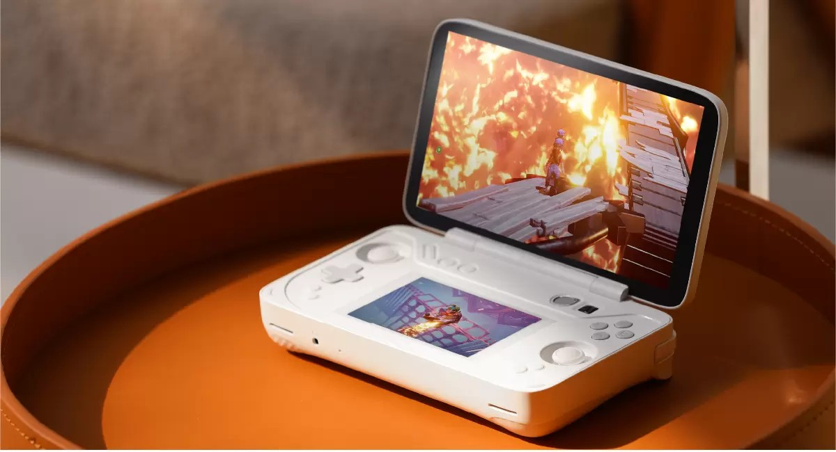 2画面液晶を搭載したポータブルゲーミングPC「AYANEO Flip DS 国内正規