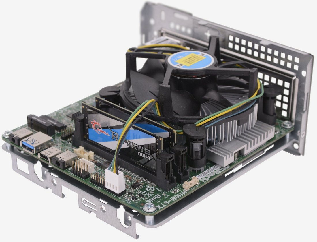 Asrock DeskMini 110 + i5 6500 + メモリ16GB ASRock DeskMini 110 mini-STX PC Review > Inside DeskMini | TechSpot