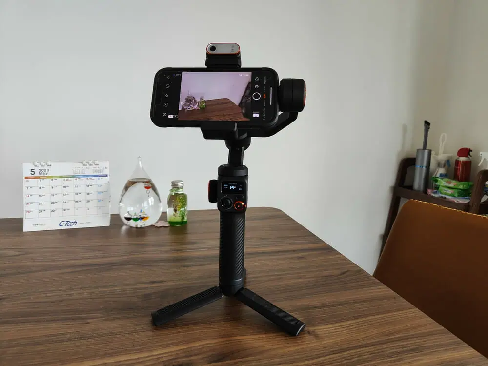 Hohem M6 Kit』レビュー | AI追跡機能搭載、高精度な3軸手ぶれ補正を