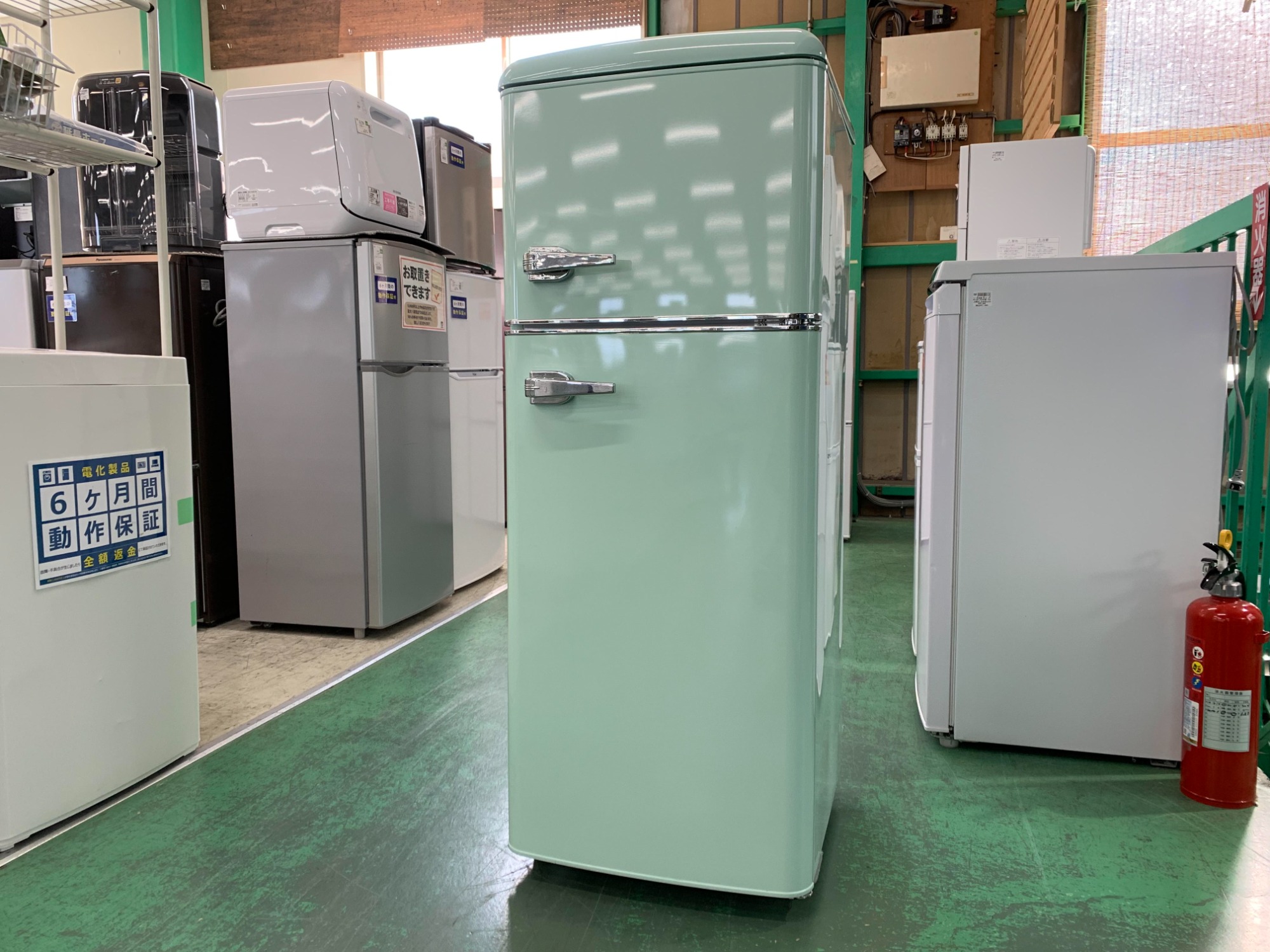 中古家電大量展示中♪♪】レトロ調のかわいい冷蔵庫のご紹介です