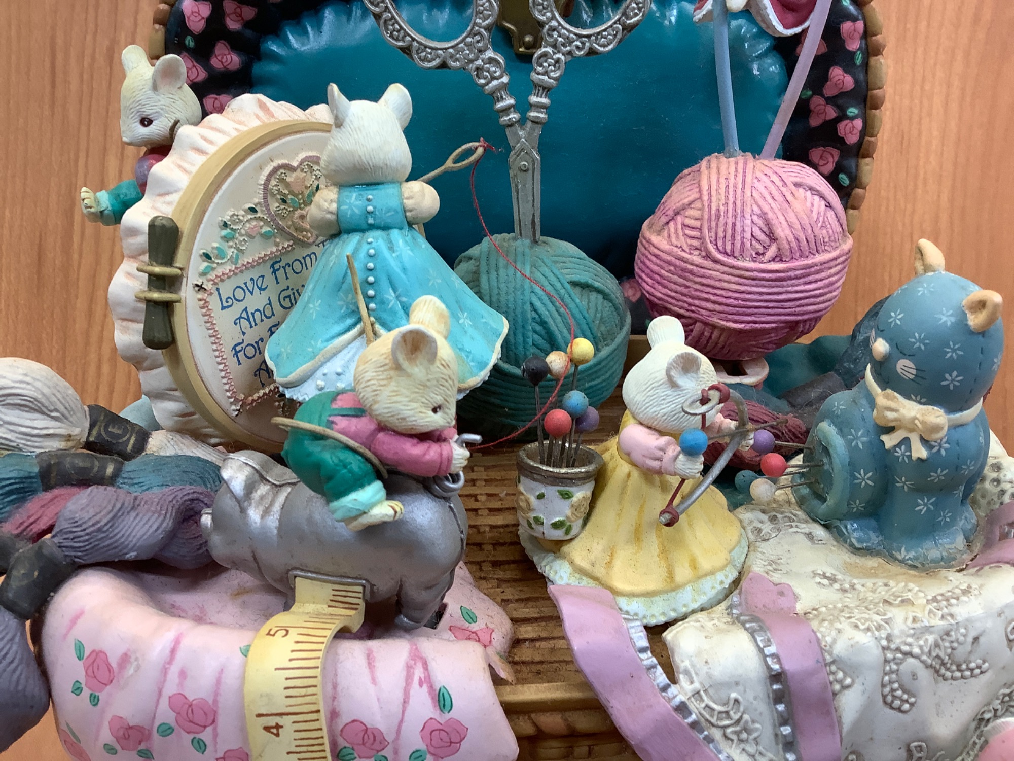 可愛らしいが詰まってます！】ENESCO（エネスコ）よりアンティーク