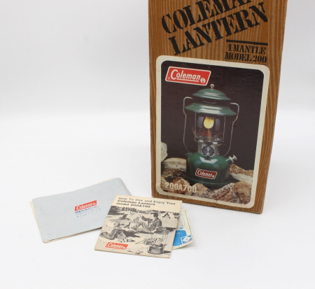 ランタンを語る上では外せない ｢Coleman 200A｣ [2020.01.14発行