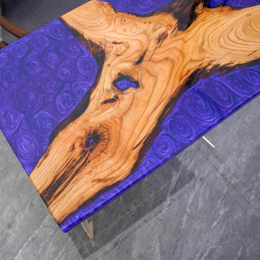 圧倒的オシャレ！ エポキシ・レジン・テーブル ウォルナット・アカシア