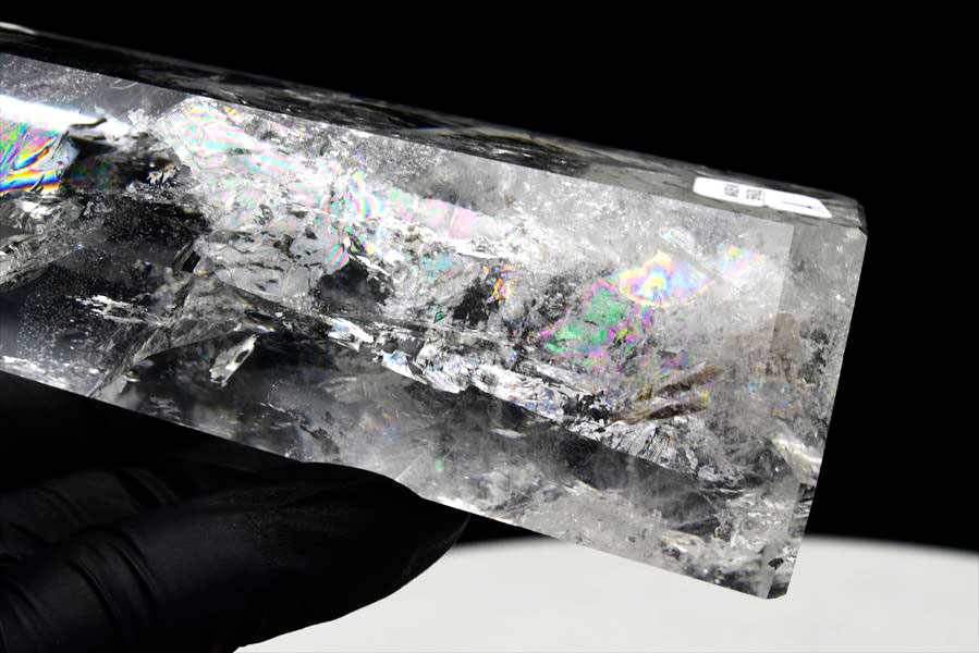 ◇虹入り◇水晶ポイント 六角柱【ブラジル・バイーア州セントセ産