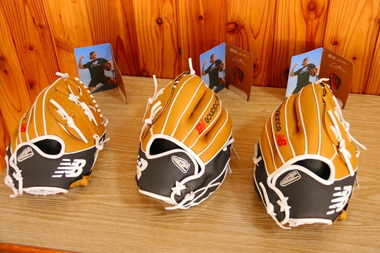 るすつ写真だより【大谷翔平選手からグローブが届きました