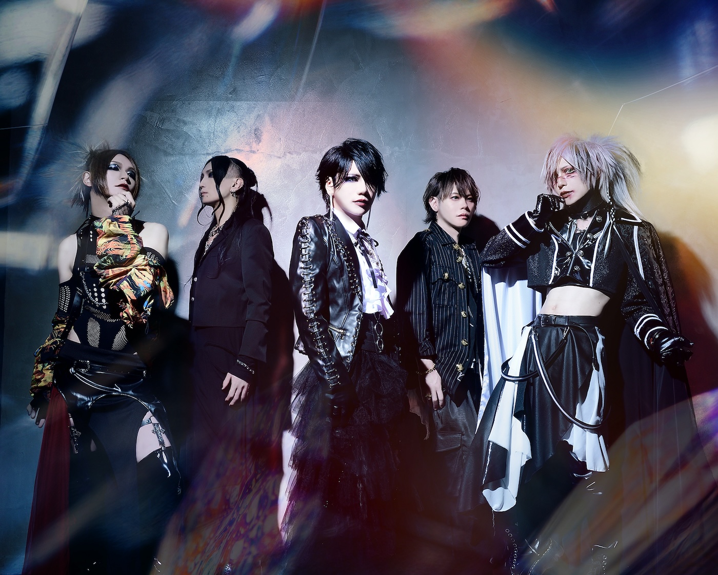 Sadie】2025年12月24日、セルフカバーアルバム三部作の最終章『THE