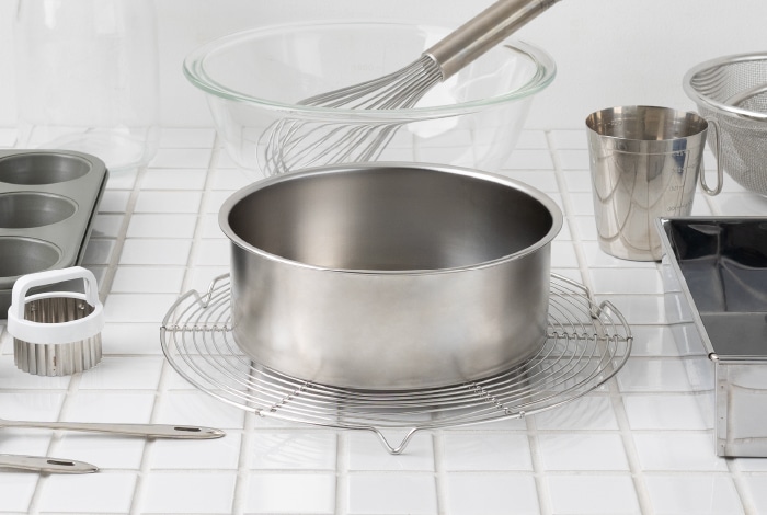 18-8 ステンレス 丸ケーキ型 底取 18cm｜製菓道具｜料理家 栗原はるみ